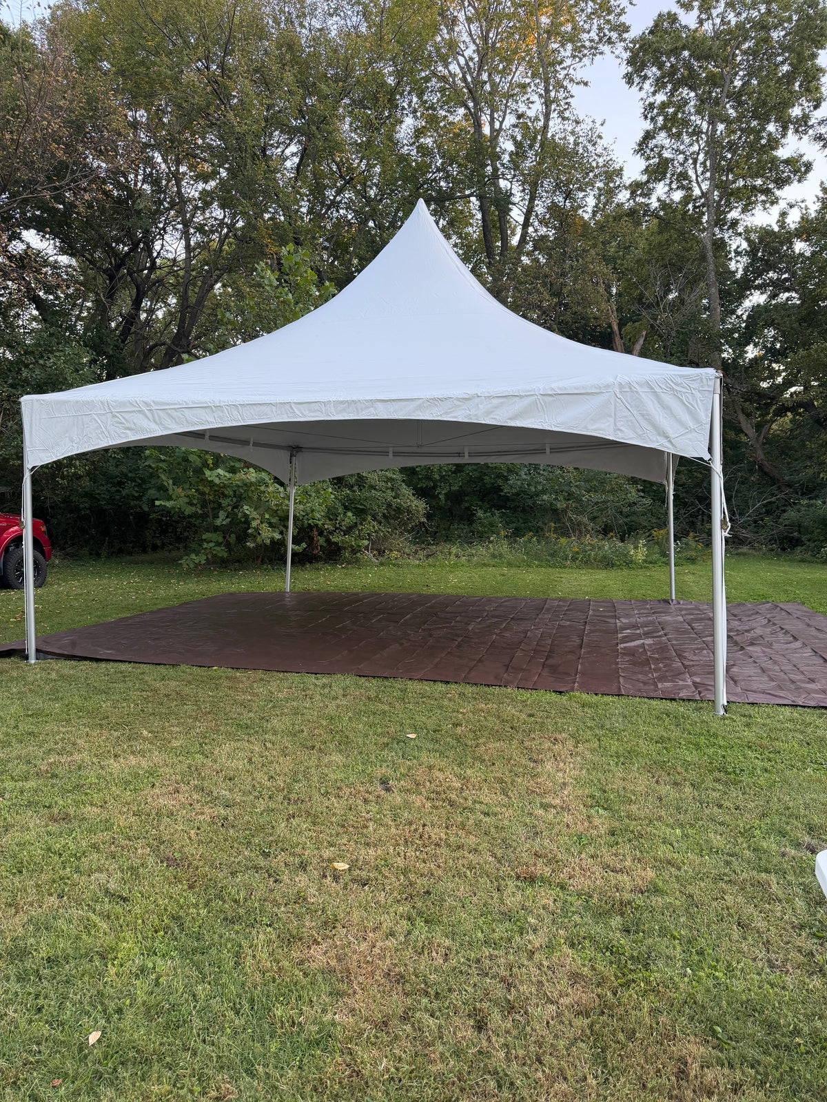 20x20 High Peak Tent